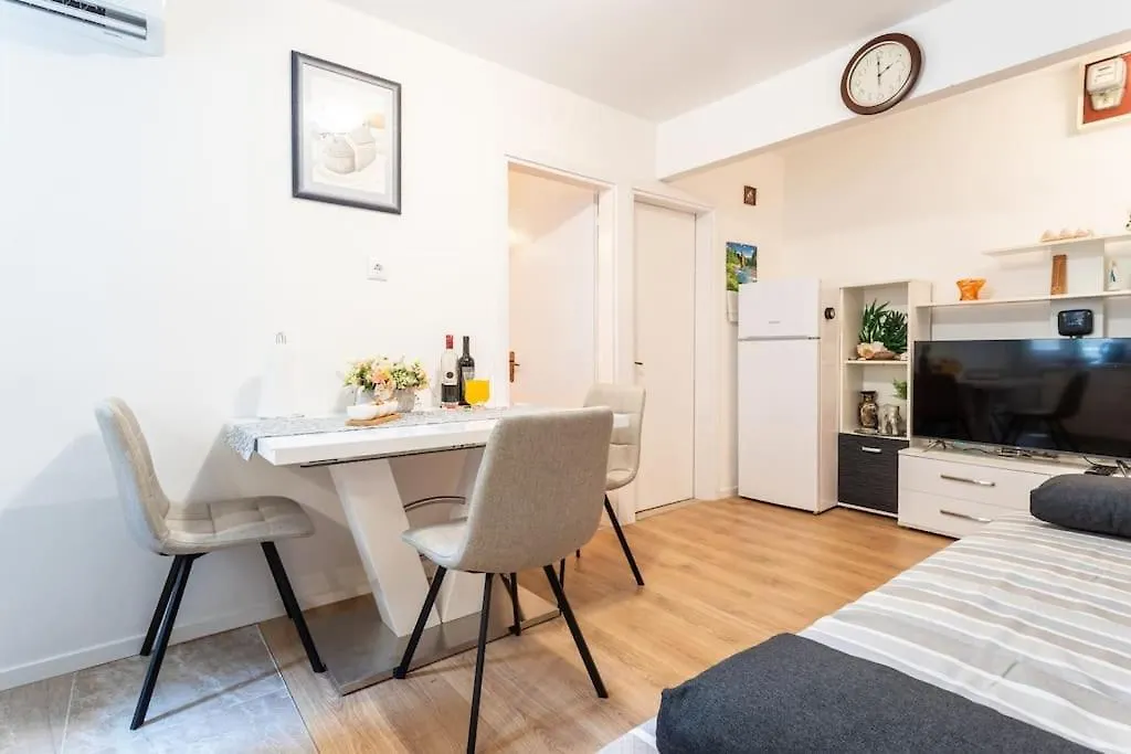 Apartment Giardino Split